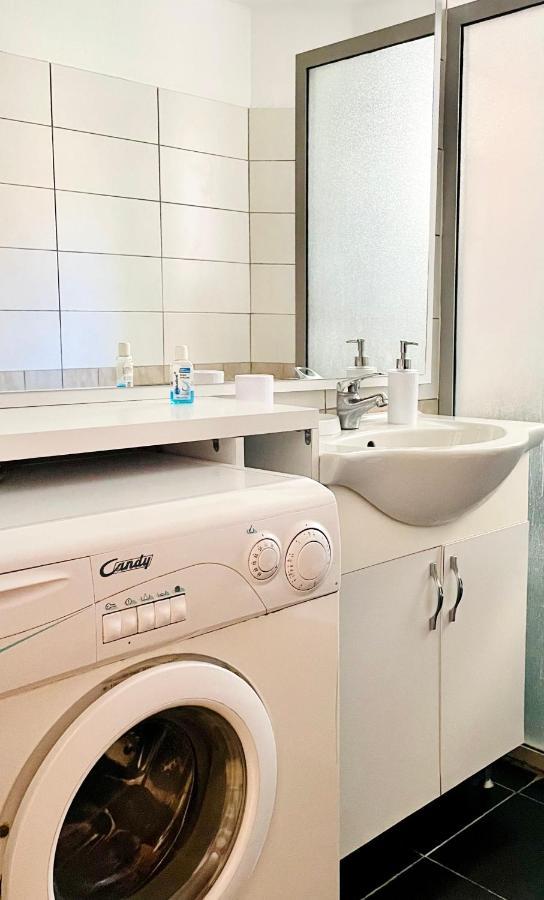 Luel Central Apartament ติรานา ภายนอก รูปภาพ
